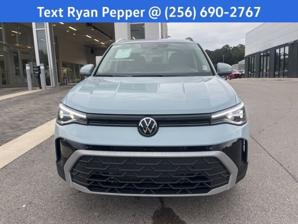 New 2025 Volkswagen Taos 1.5T SE SUV