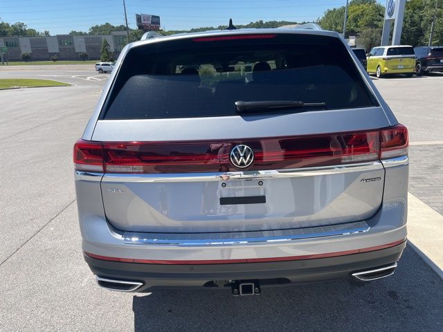 2026 Volkswagen Atlas SEL photo 4