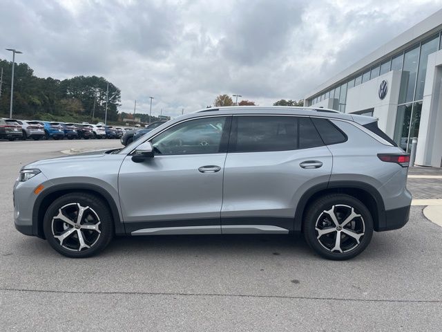 2026 Volkswagen Tiguan SE photo 3