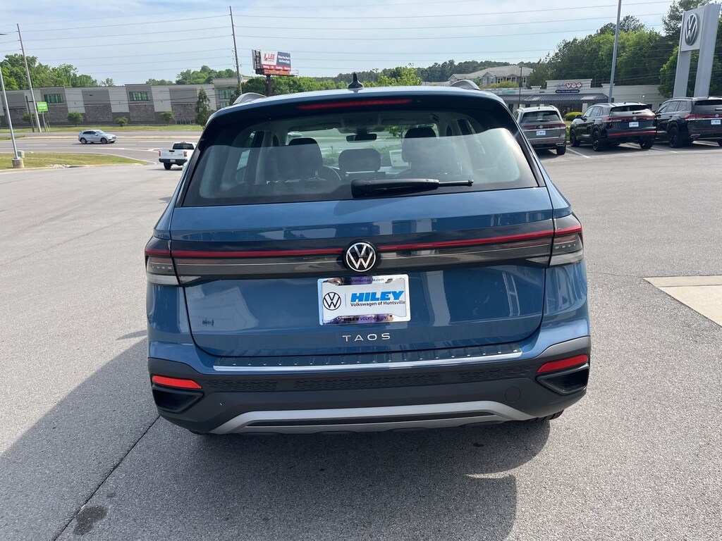 New 2026 Volkswagen Taos 1.5T S SUV
