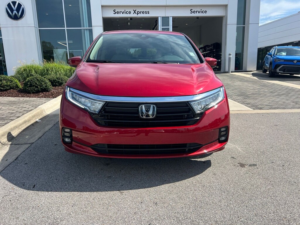 Used 2024 Honda Odyssey Touring Van