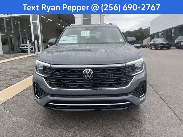 2026 Volkswagen Atlas SEL Premium R-Line photo 2