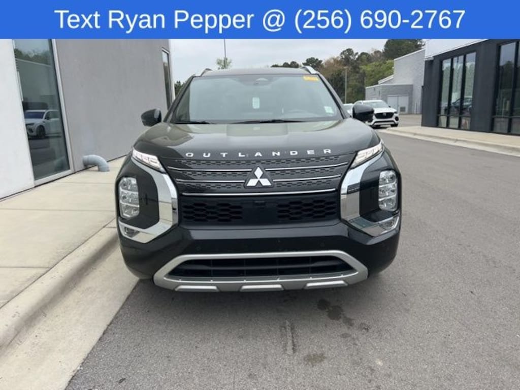 Used 2023 Mitsubishi Outlander Plug-In Hybrid 40th Anniversary SUV