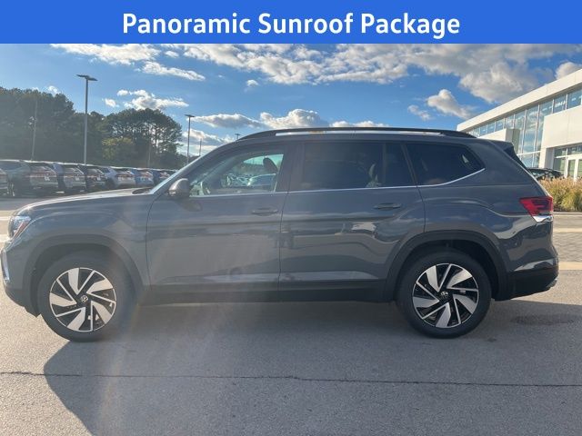 2026 Volkswagen Atlas SE Technology photo 3