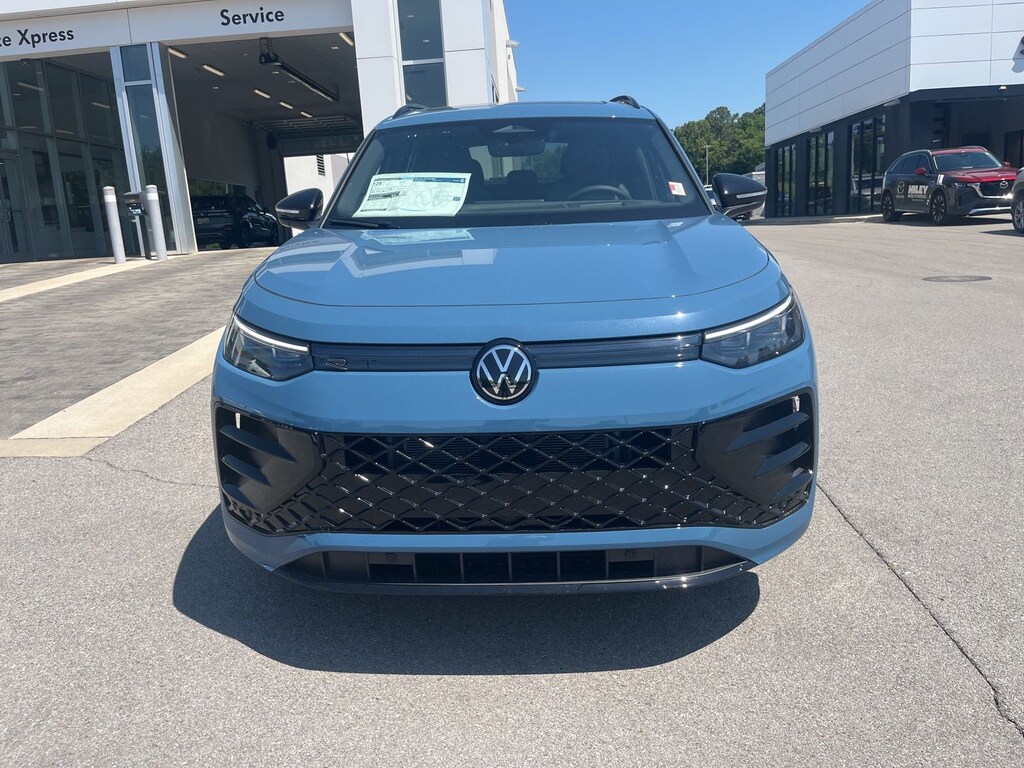 New 2026 Volkswagen Tiguan 2.0T SE R-Line Black SUV
