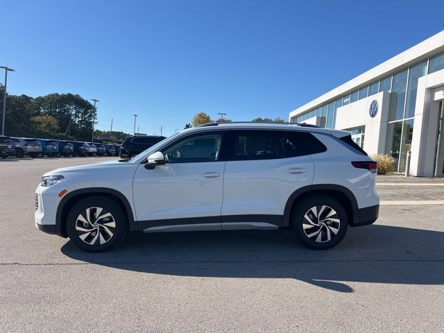 2026 Volkswagen Tiguan S photo 3