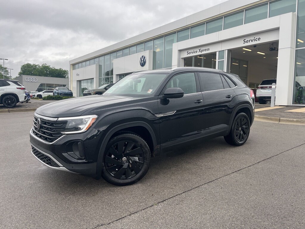 New 2026 Volkswagen Atlas Cross Sport 2.0T SE w/Technology SUV