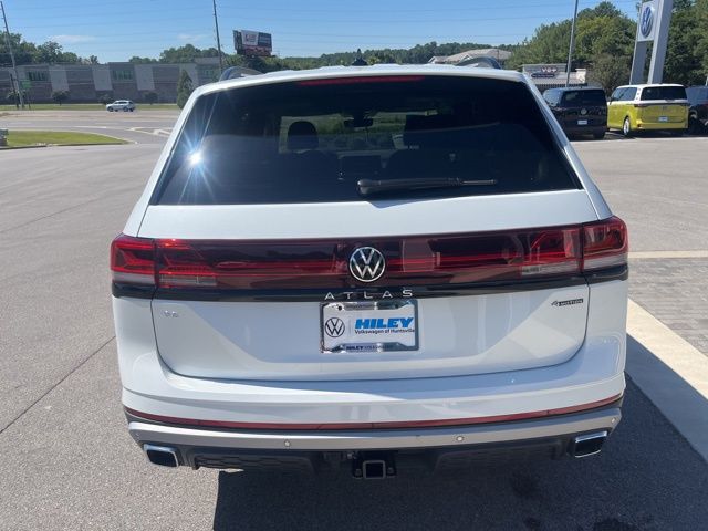 2026 Volkswagen Atlas Peak Edition SE photo 4