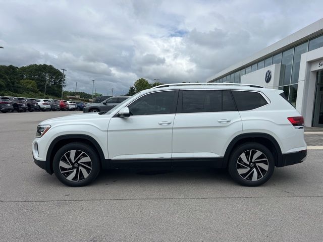 2026 Volkswagen Atlas SEL photo 3