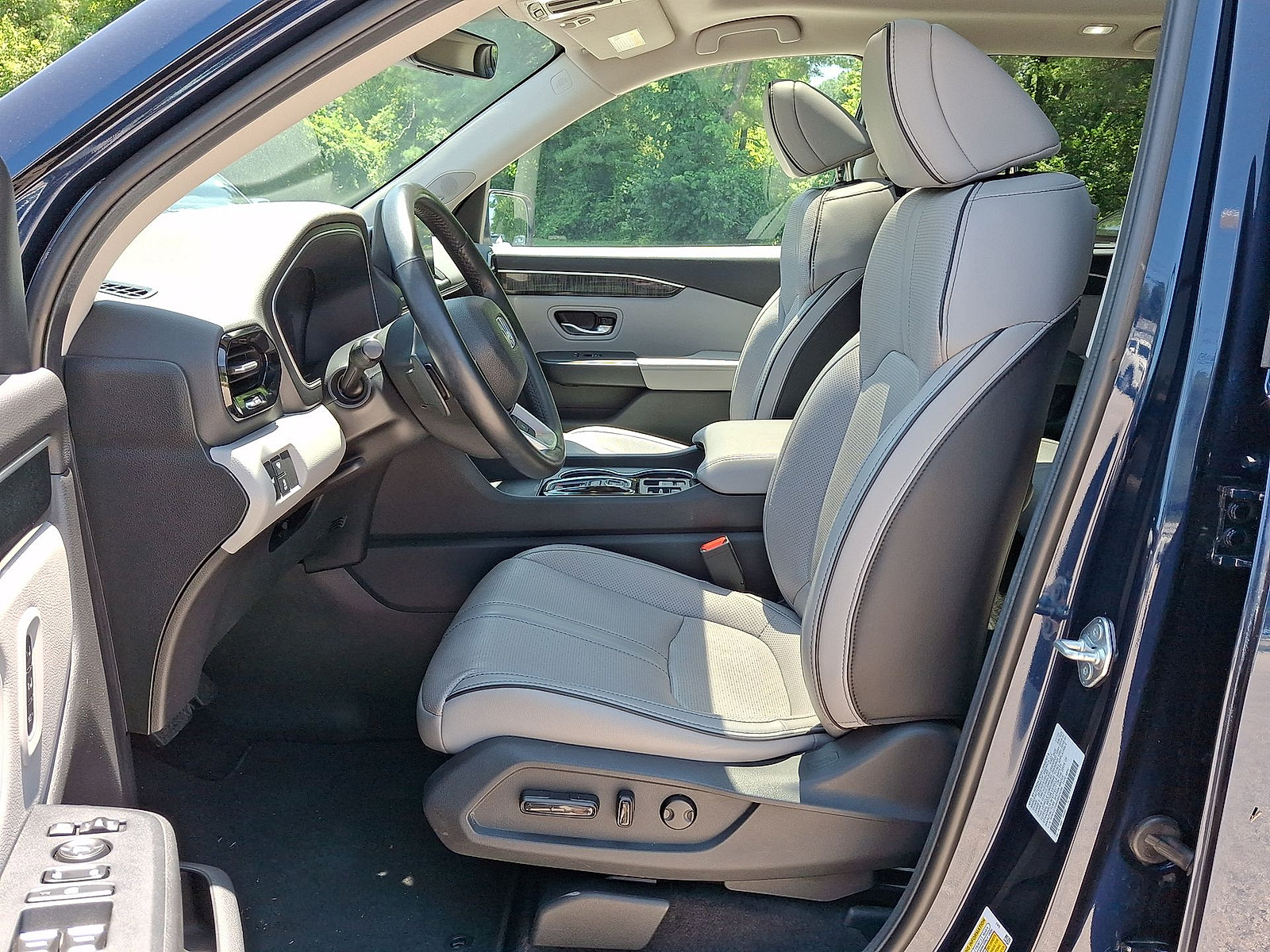 2024 Honda Pilot Elite - Photo 11