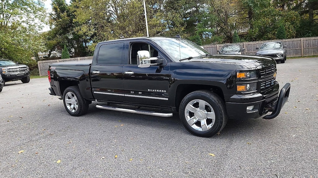 Used 2015 Chevrolet Silverado 1500 LT Truck Crew Cab