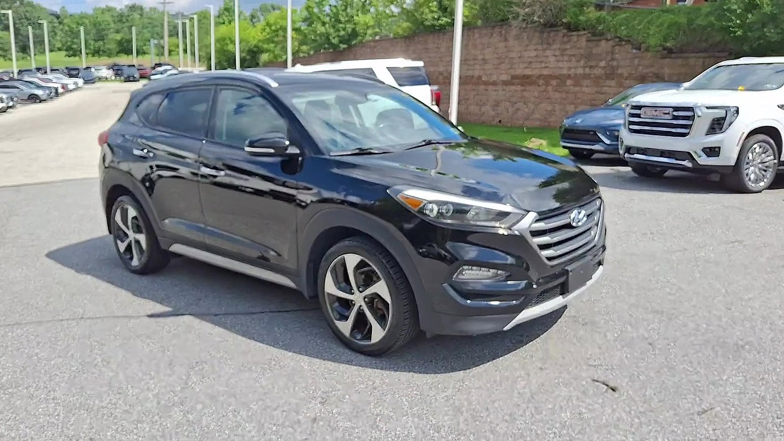 Used 2017 Hyundai Tucson Limited with VIN KM8J3CA28HU273202 for sale in Newtown Square, PA