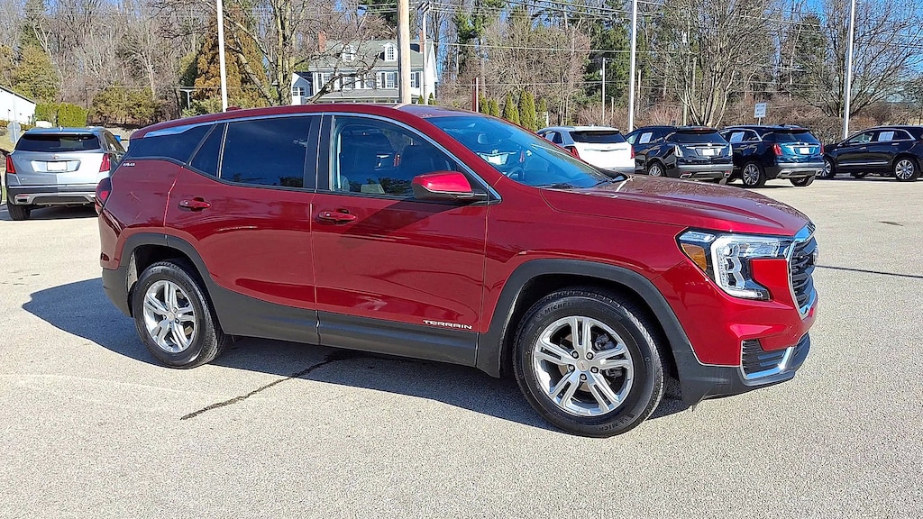 Used 2023 GMC Terrain SLE SUV