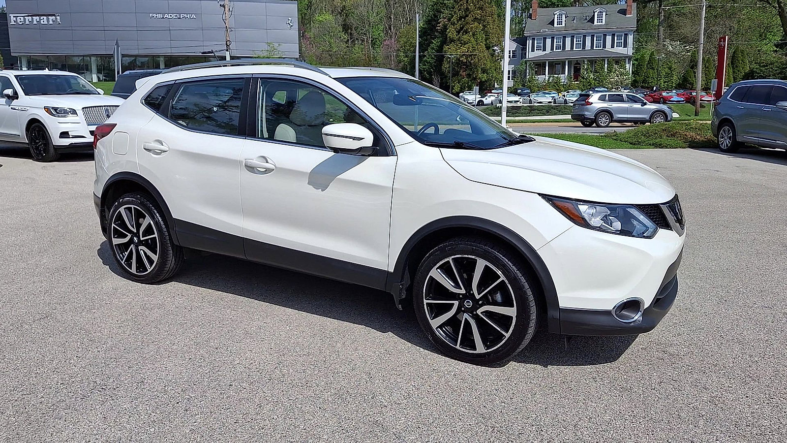 Used 2019 Nissan Rogue Sport SL with VIN JN1BJ1CR9KW630835 for sale in Newtown Square, PA