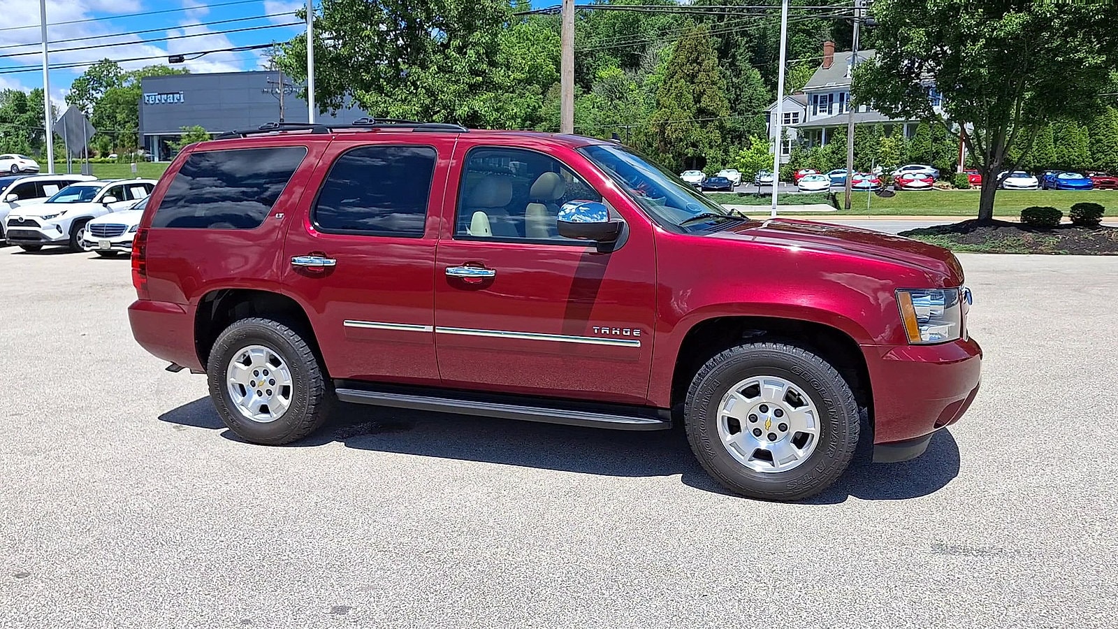 Used 2011 Chevrolet Tahoe LT with VIN 1GNSKBE01BR246584 for sale in Newtown Square, PA