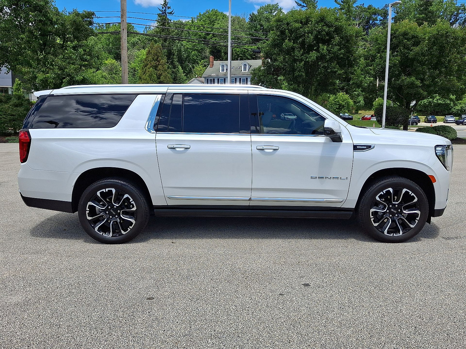 2024 GMC Yukon XL Denali - Photo 26