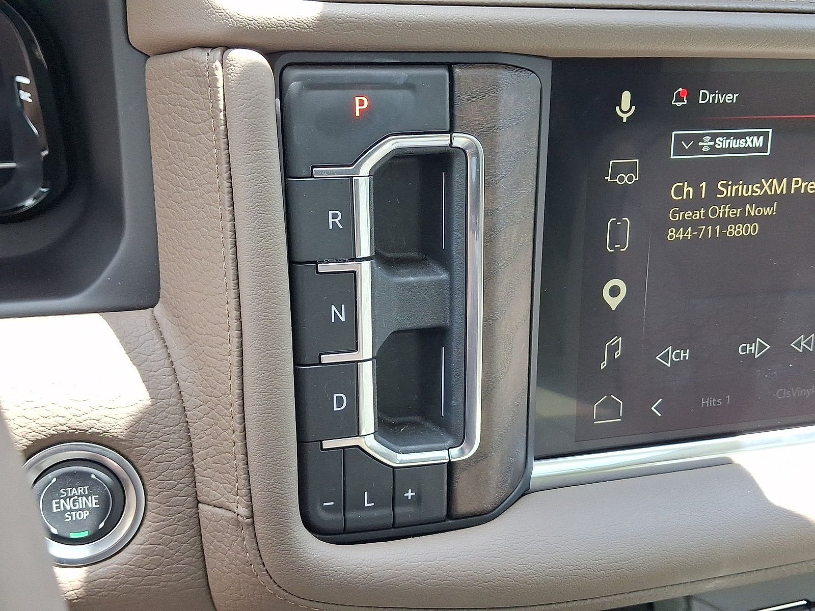 2024 GMC Yukon XL Denali - Photo 12