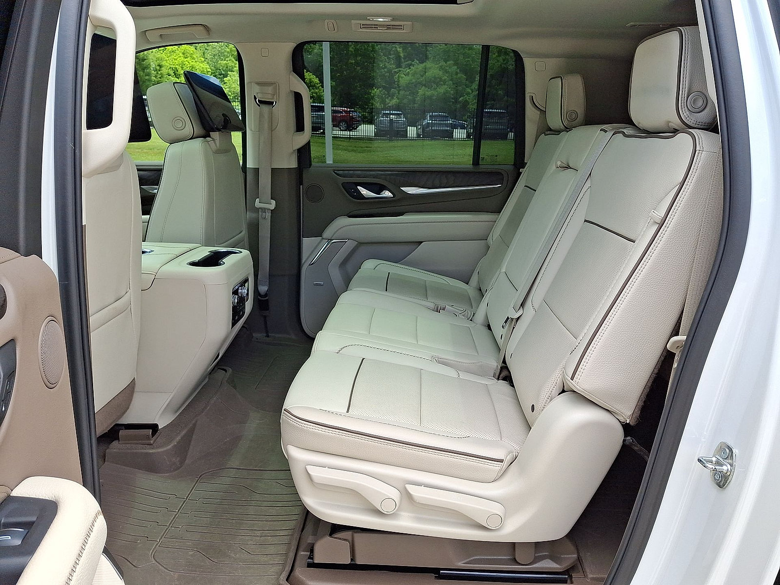 2024 GMC Yukon XL Denali - Photo 20