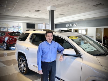 Staff member STUART KRECHMER from 2ed25e986802