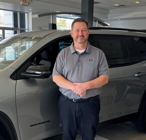 Staff member BILL KANUIKA from a4c064e07be6