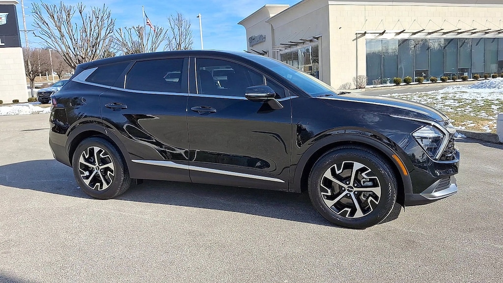 Used 2023 Kia Sportage EX SUV