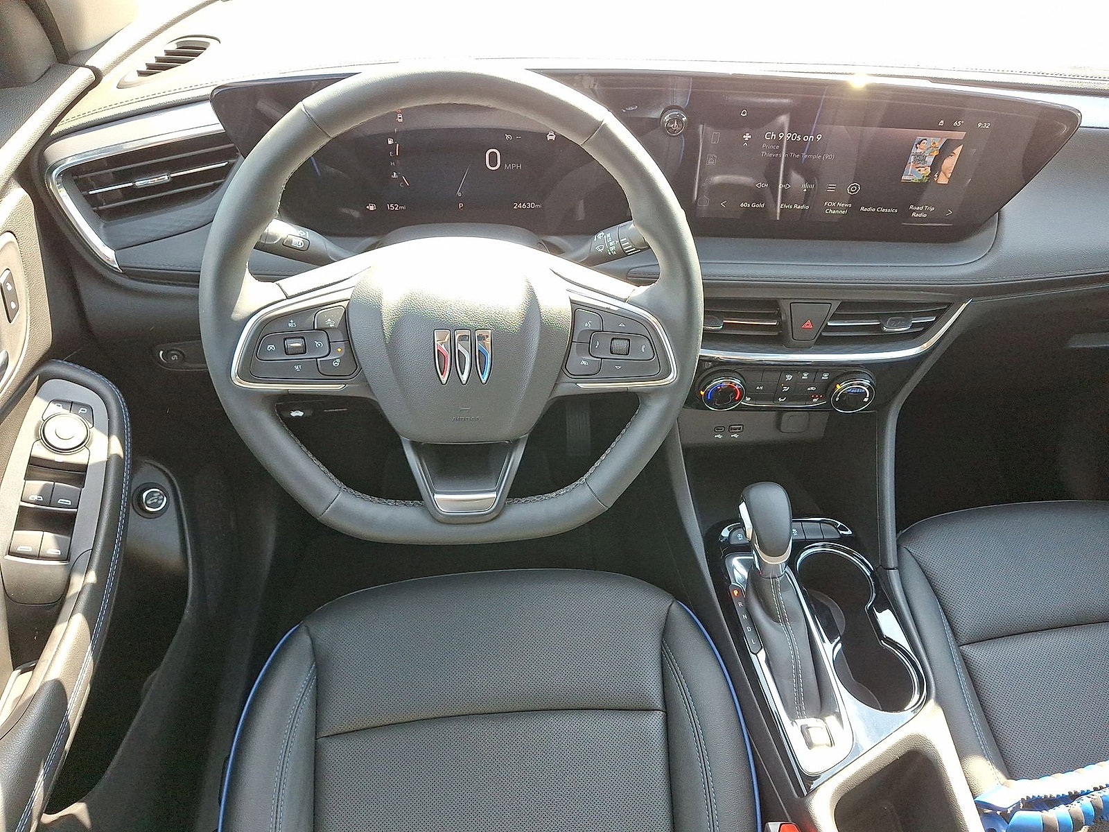 2025 Buick Encore GX Sport Touring - Photo 21