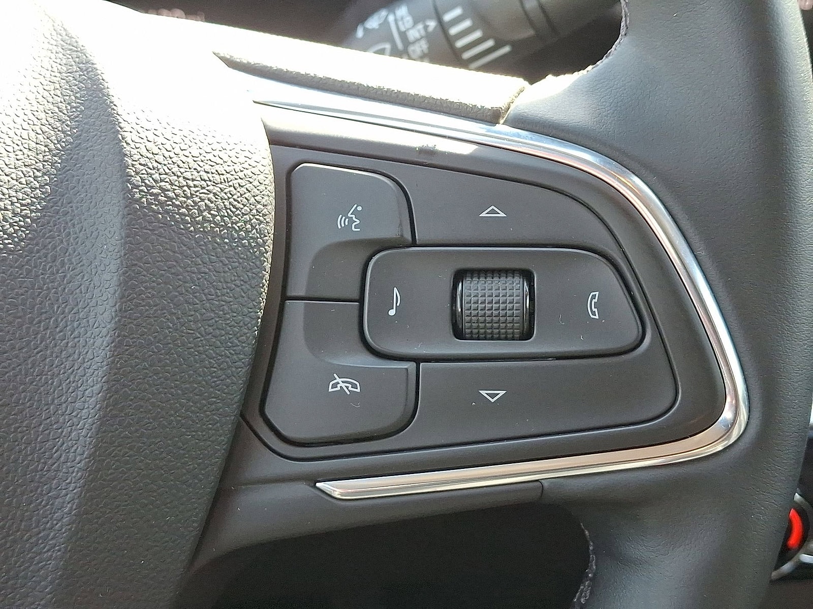 2025 Buick Encore GX Sport Touring - Photo 18