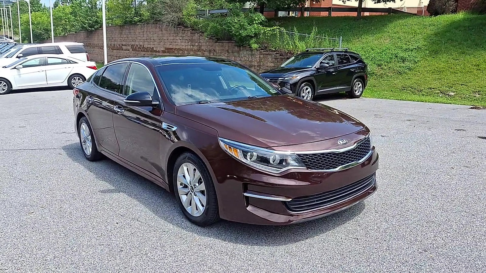 Used 2017 Kia Optima EX with VIN 5XXGU4L34HG177094 for sale in Newtown Square, PA