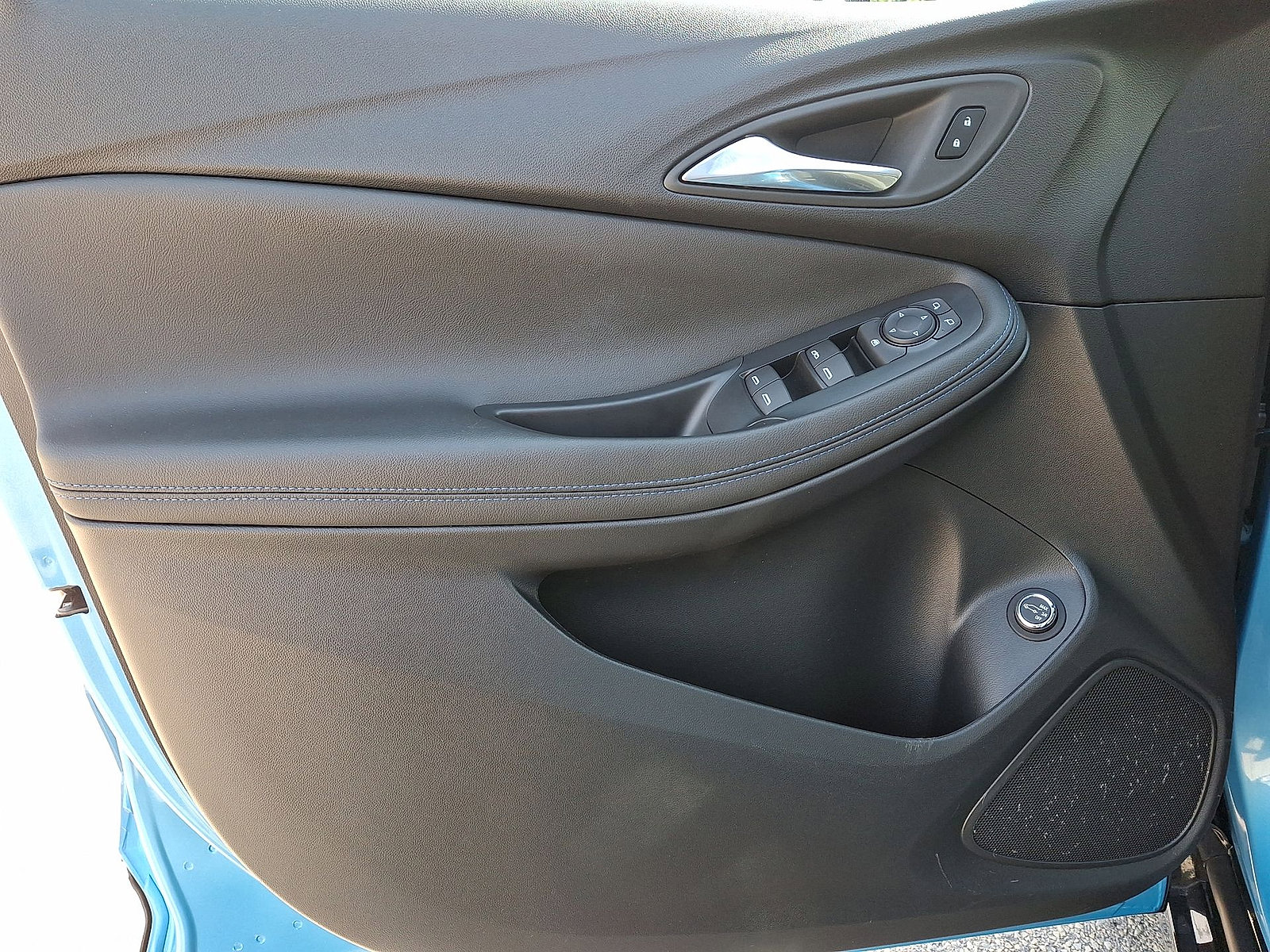 2025 Buick Encore GX Sport Touring - Photo 10