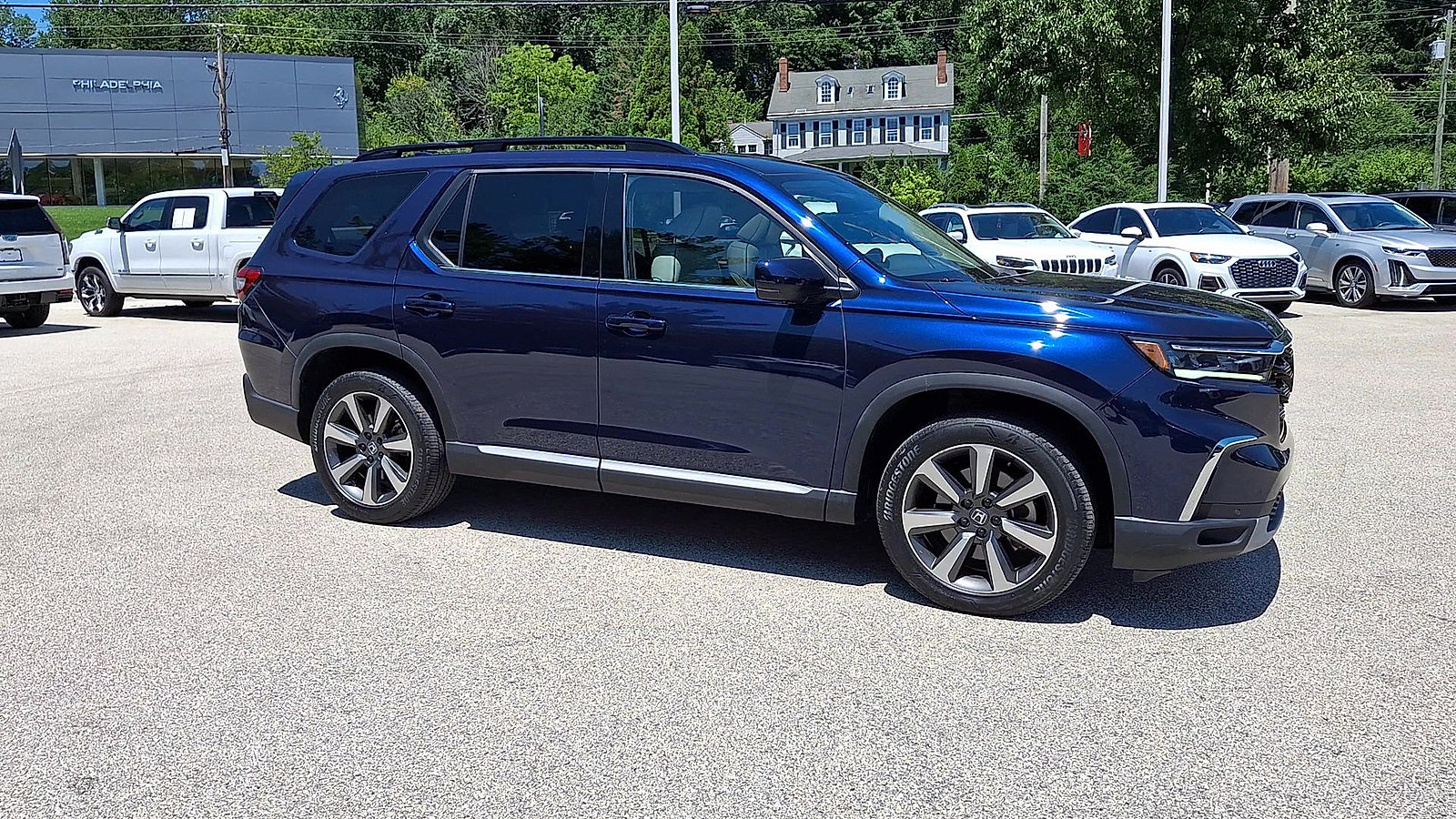 2024 Honda Pilot Elite - Photo 2