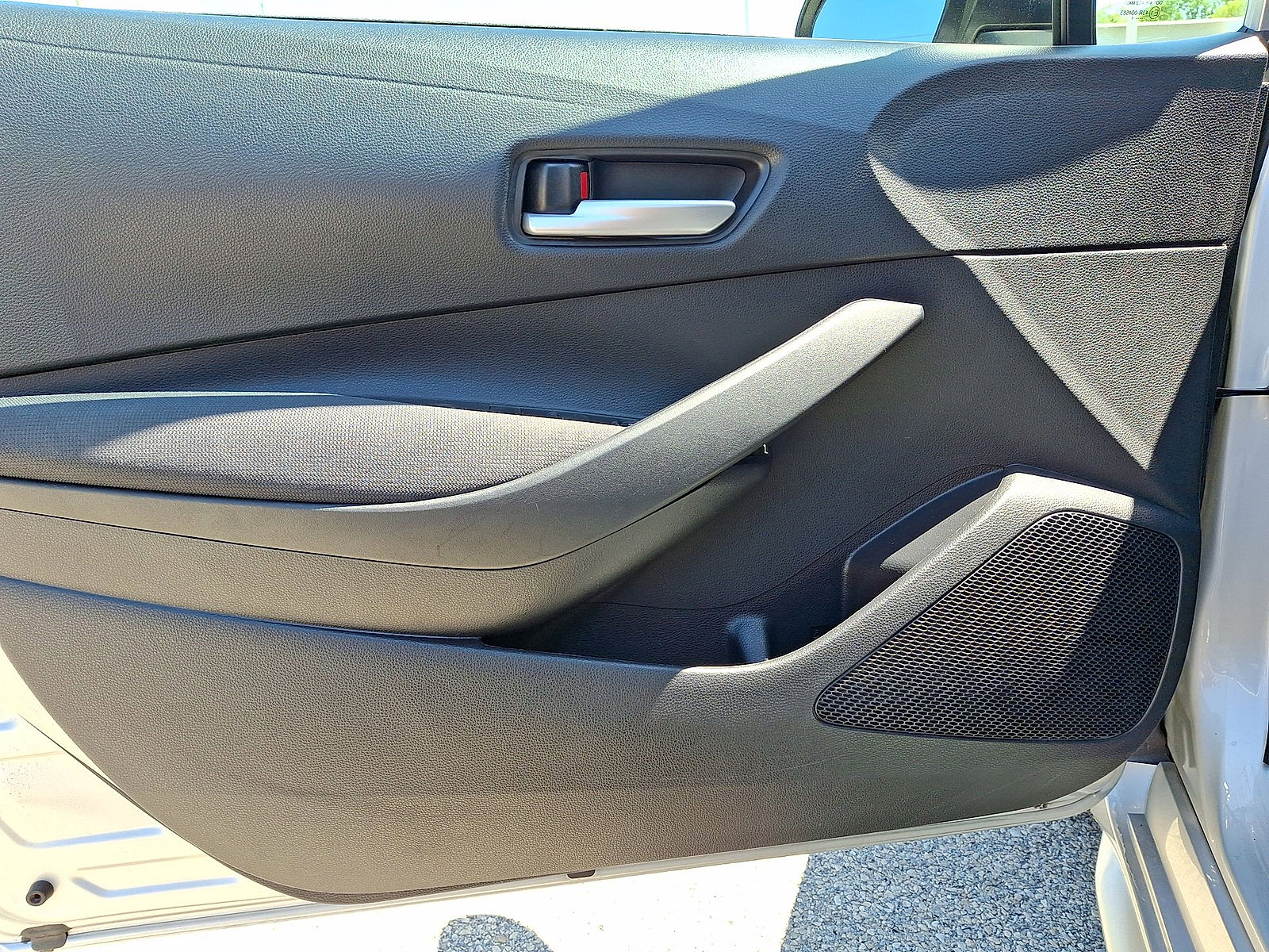 2021 Toyota Corolla LE - Photo 10