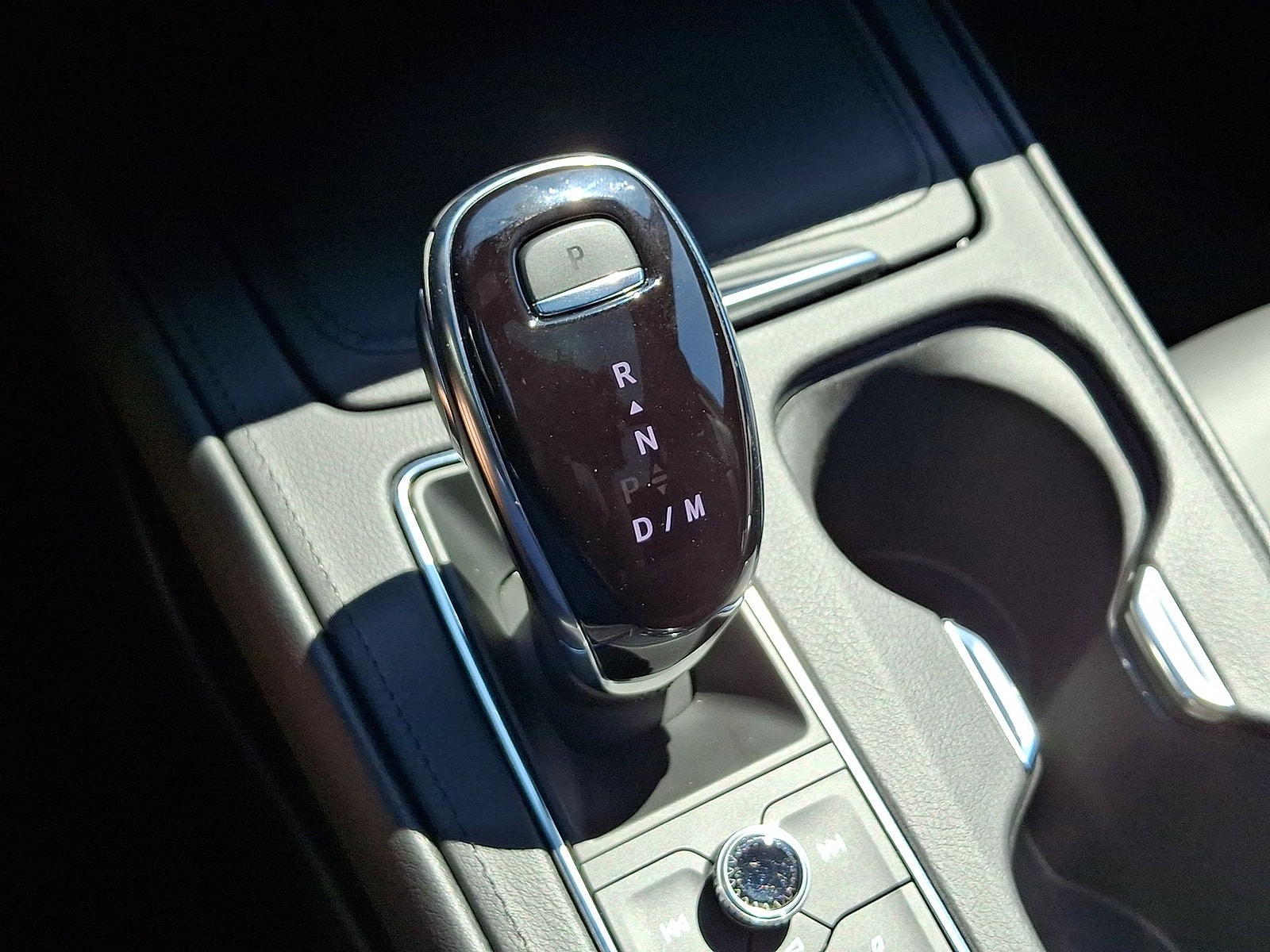 2023 Cadillac XT4 Luxury - Photo 12