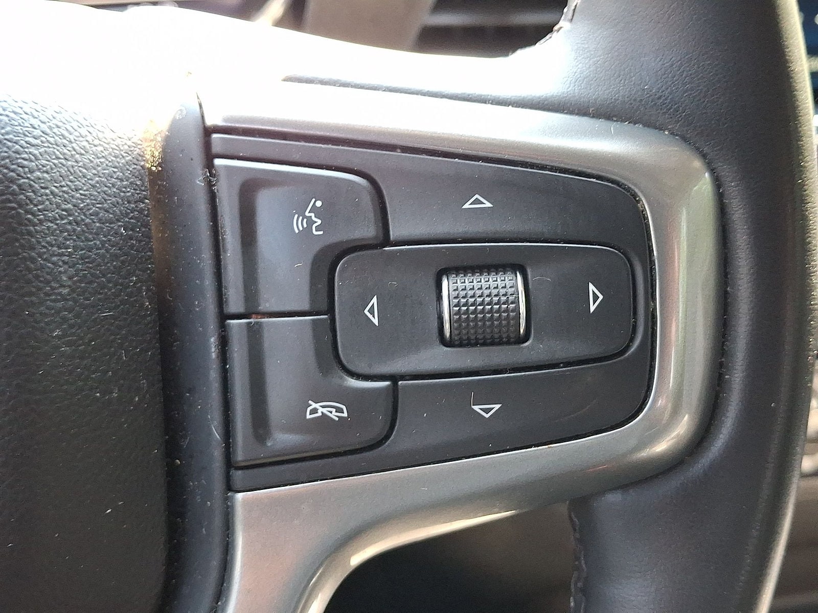 2024 Chevrolet Silverado 2500HD LTZ - Photo 18