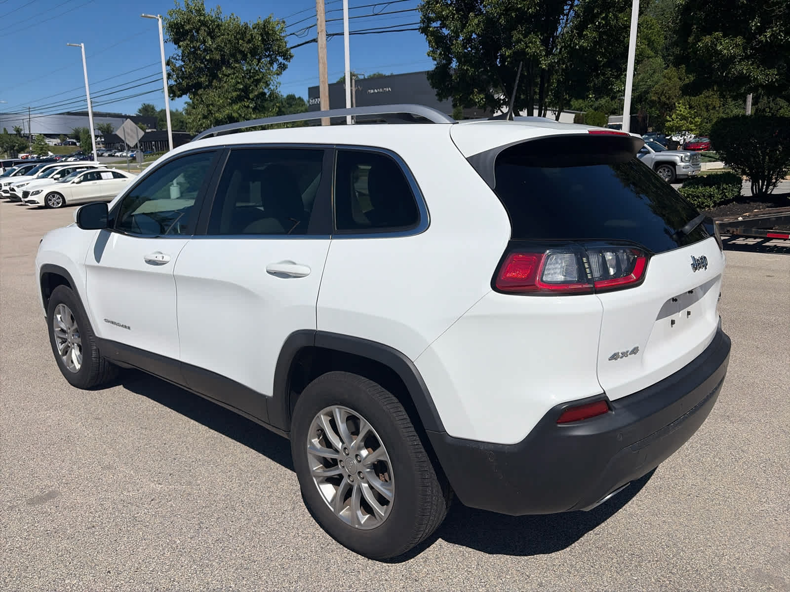 Used 2021 Jeep Cherokee Latitude Lux with VIN 1C4PJMMX7MD229610 for sale in Newtown Square, PA