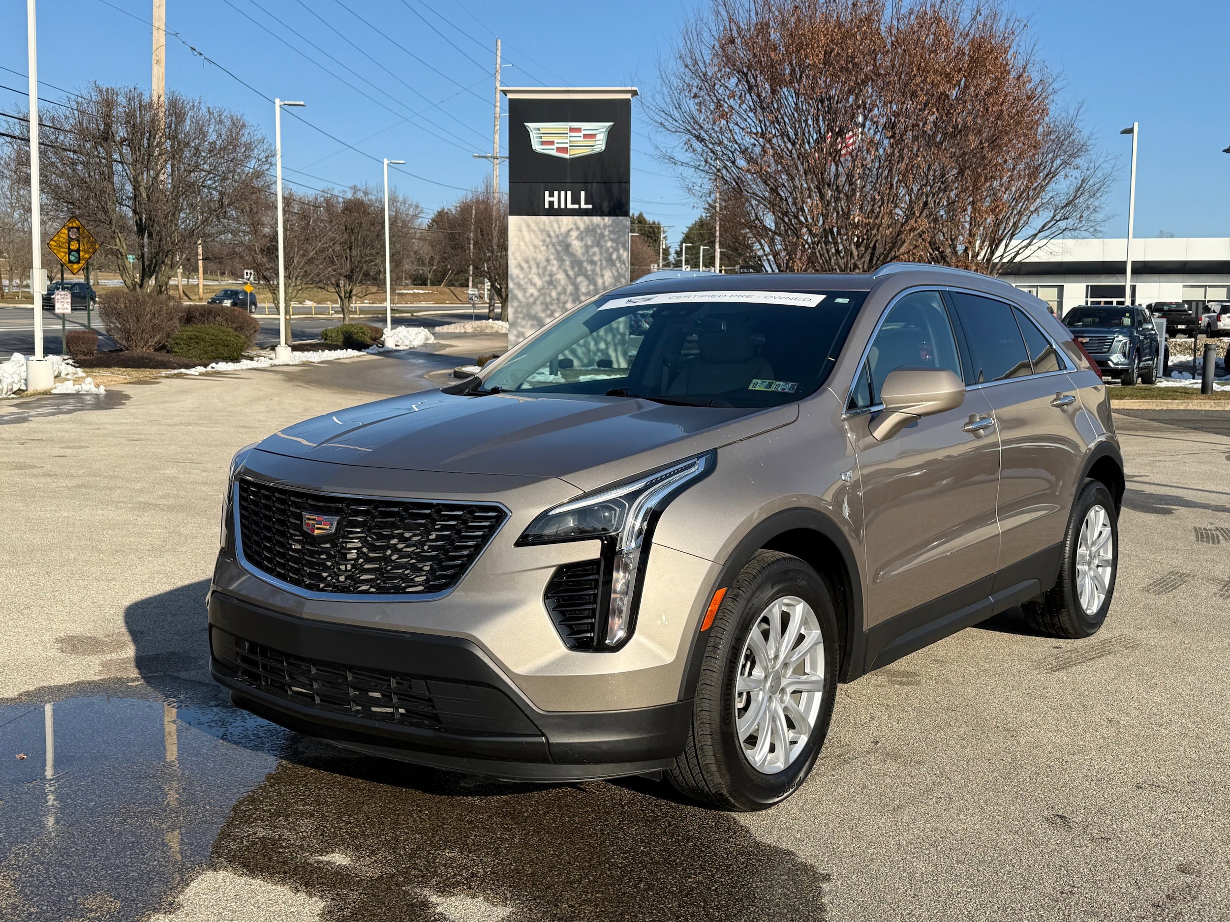 2023 Cadillac XT4 Luxury's photo