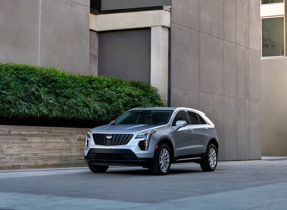https://pictures.dealer.com/h/hillcadillacgm/0669/bda500a7b75f2fc016f43de19b50cb5cx.jpg
