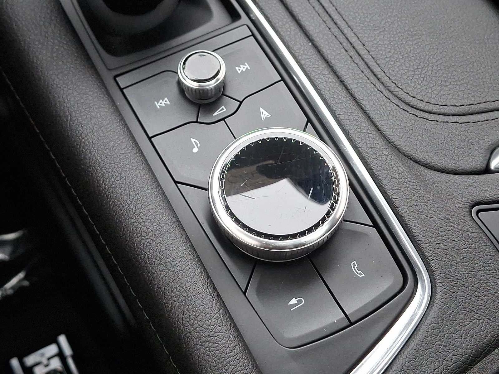 2024 Cadillac XT6 Premium Luxury - Photo 36