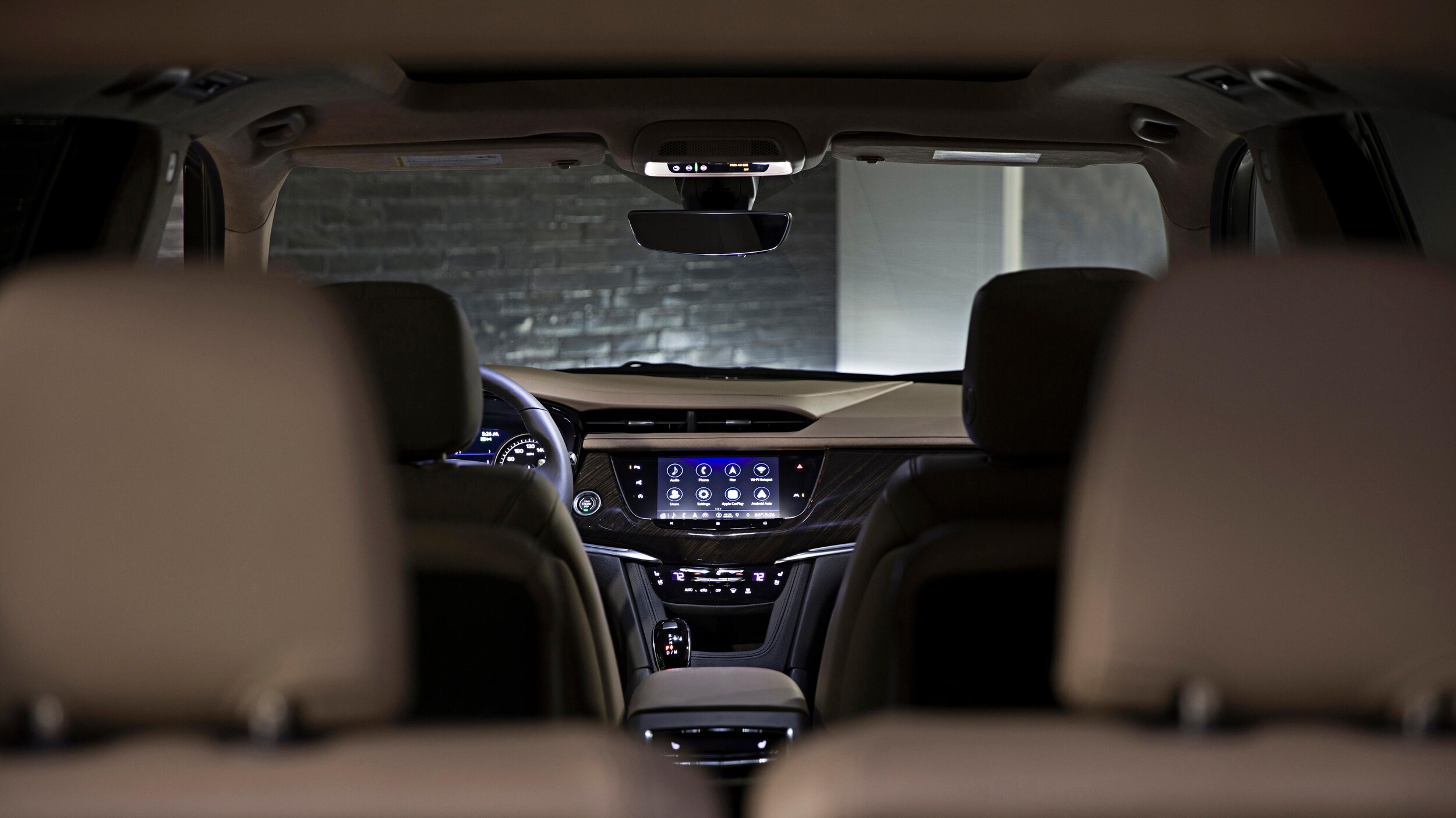 Xt6 cadillac салон