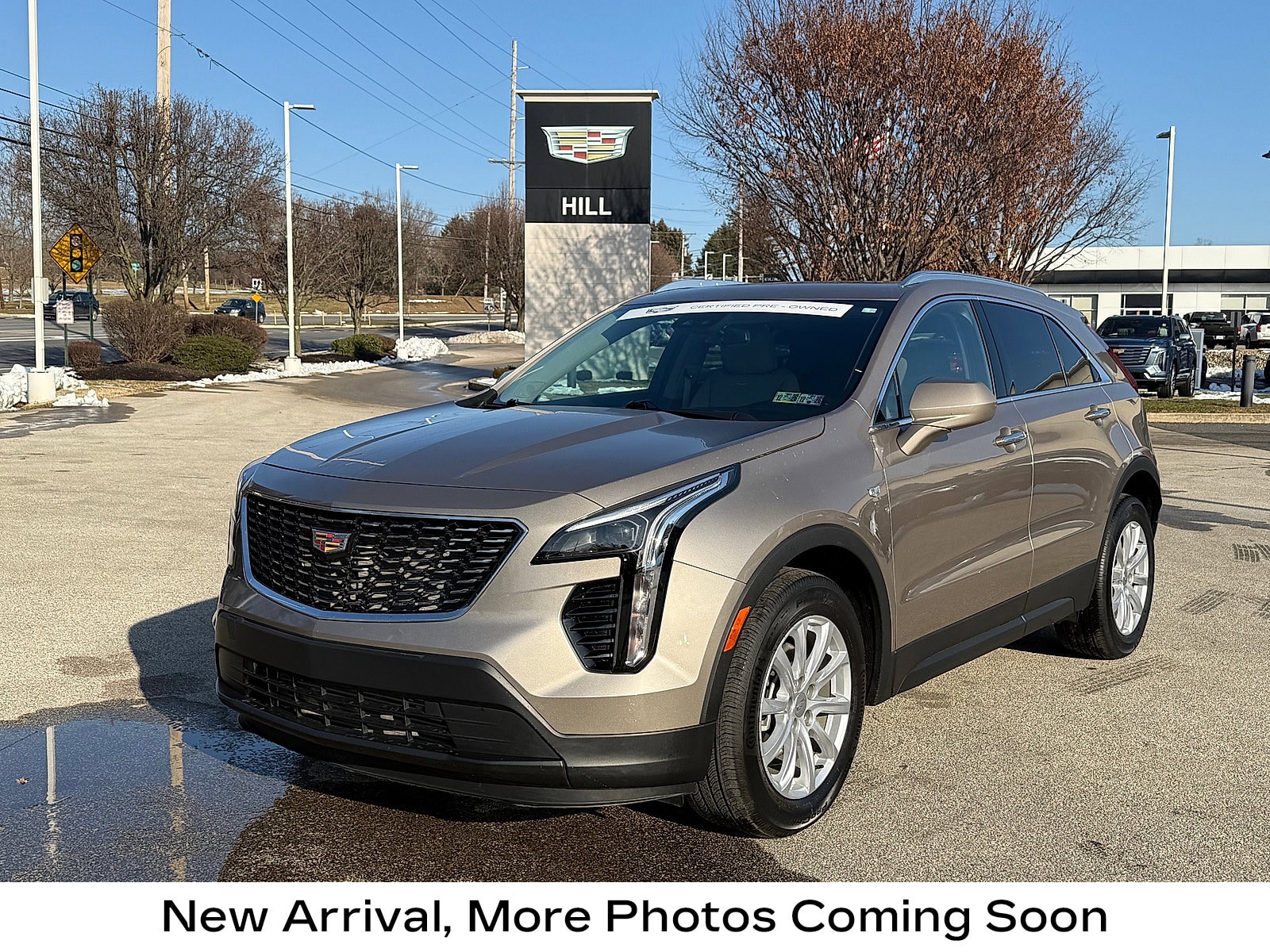 2023 Cadillac XT4 Luxury's photo