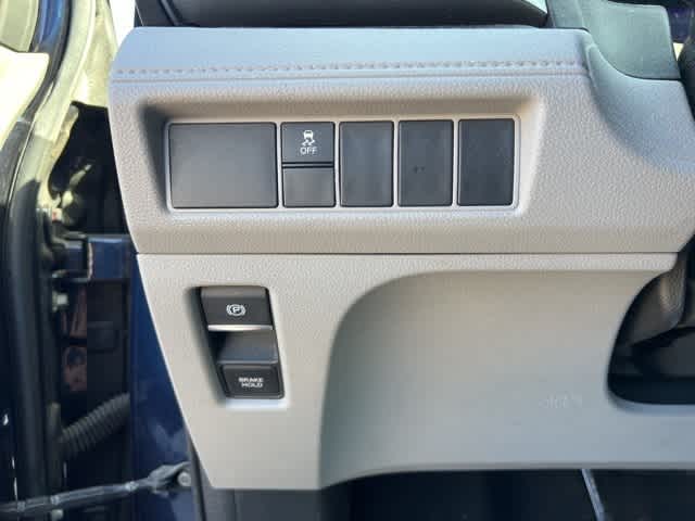 Thumbnail: 2019 Honda Odyssey - 10