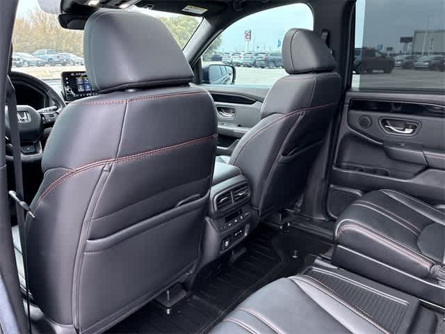 Thumbnail: 2025 Honda Pilot - 23