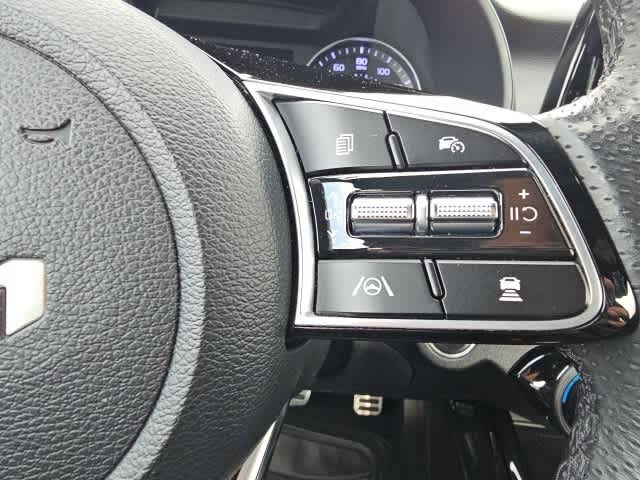 Thumbnail: 2023 Kia Forte - 19