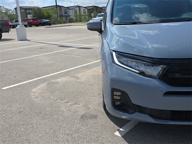 Thumbnail: 2025 Honda Odyssey - 10