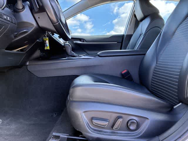 Thumbnail: 2023 Toyota Camry - 18