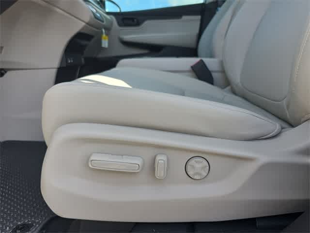 Thumbnail: 2026 Honda Odyssey - 18