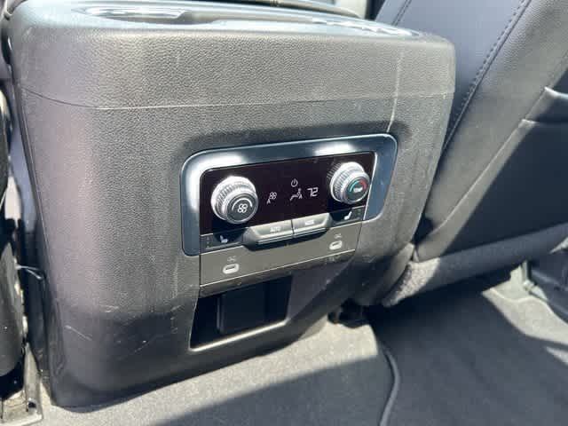 Thumbnail: 2021 GMC Yukon - 17