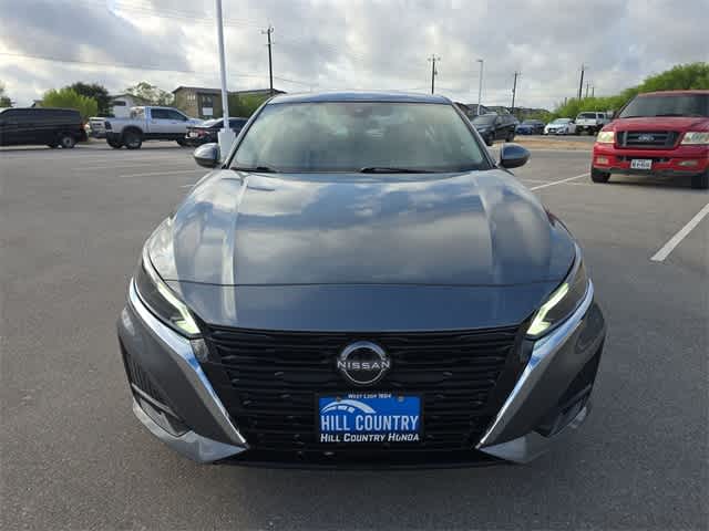 Thumbnail: 2023 Nissan Altima - 9