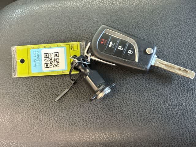 Thumbnail: 2023 Toyota Camry - 36