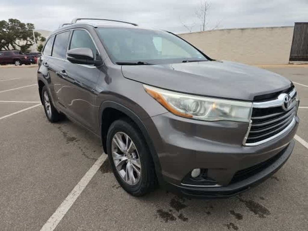 Used 2015 Toyota Highlander XLE V6 SUV