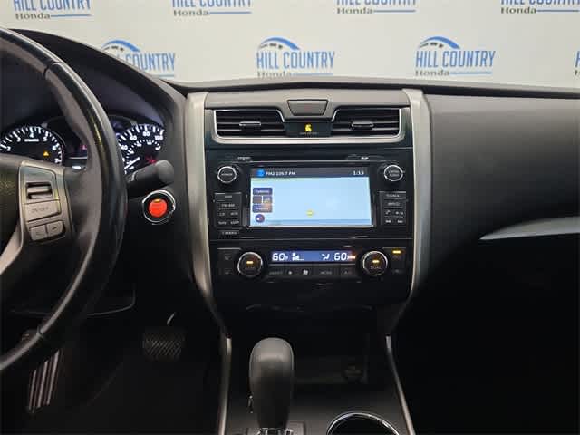 Thumbnail: 2015 Nissan Altima - 30